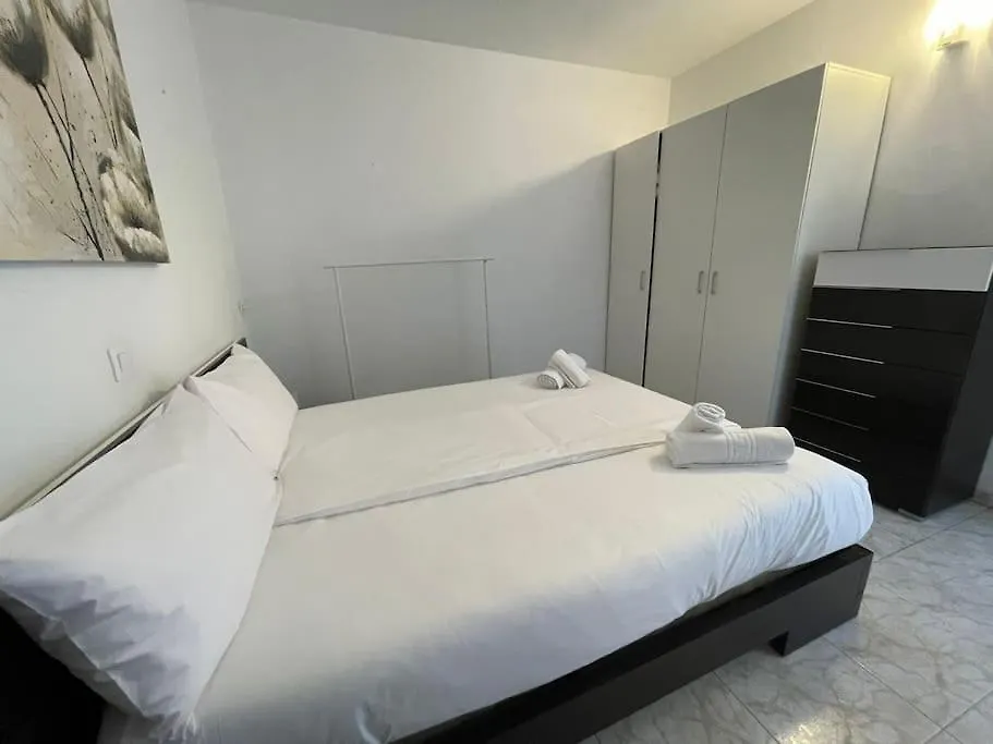 Pool View Apartment Primavera Arona  Spain