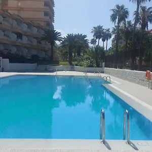 Margarita Con Piscina En Playa Honda, Playa Americas Arona (Tenerife)